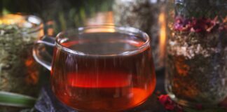 Natural Ways to Support Menstruation + Tea Blend