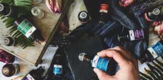 Understanding Aroma Notes for Essential Oil Blending: Base Notes