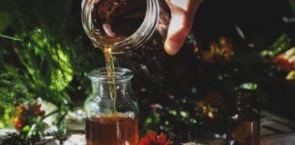 How to Make Vanilla Extract